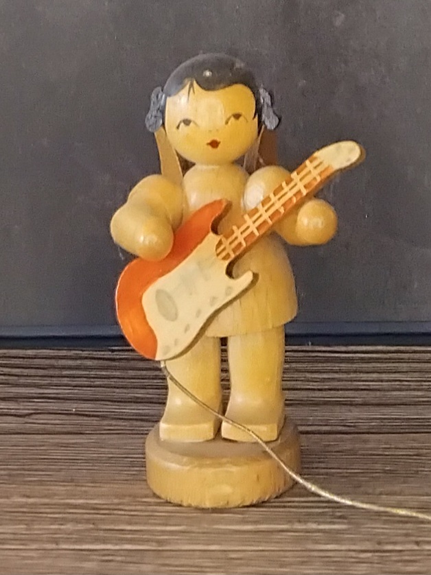 Figurenland Uhlig Engel natur stehend mit E-Gitarre