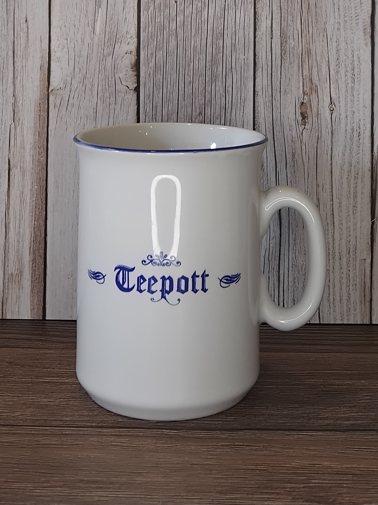 Becher "Teepott" von Amsel Porzellan Hamburg
